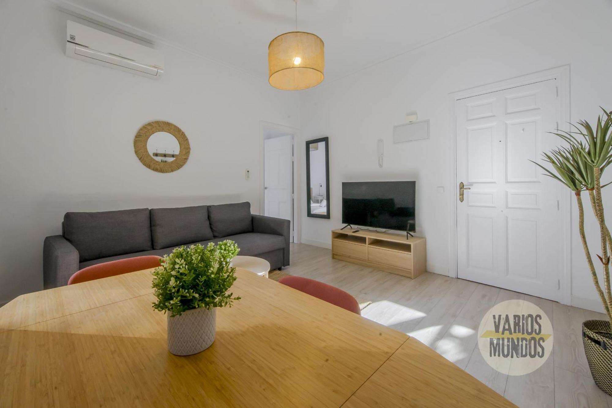 Elegant Apt Para 4Pax En Las Letras-Cortes Madrid Luaran gambar